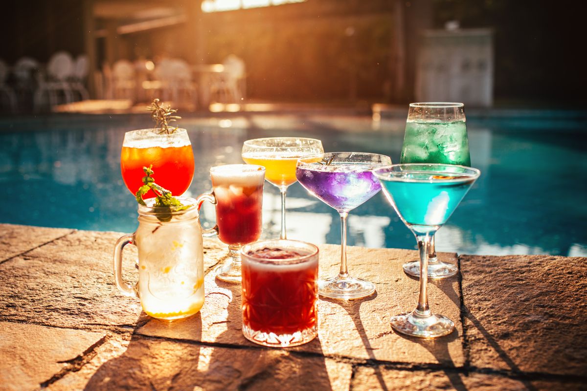 Cocktails au coucher du soleil